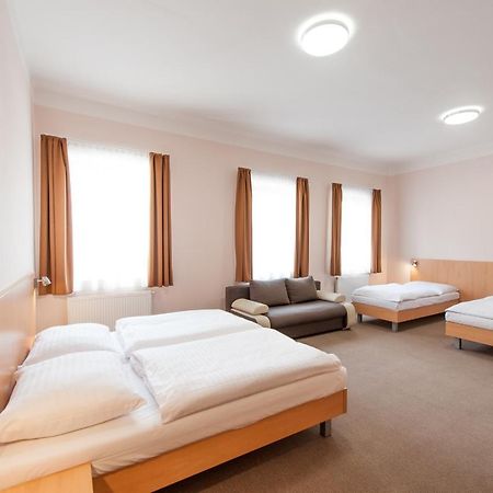Hotel V Centru Ceske Budejovice Eksteriør billede