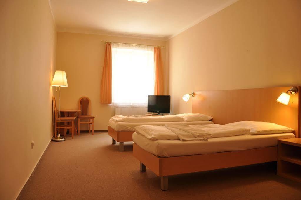 Hotel V Centru Ceske Budejovice Eksteriør billede